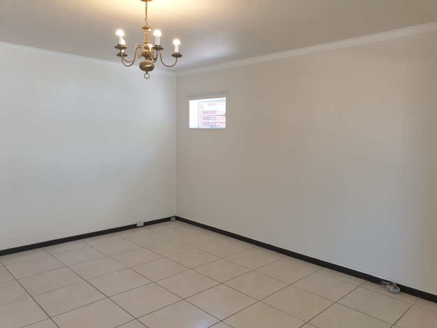 To Let 2 Bedroom Property for Rent in Diep River Western Cape